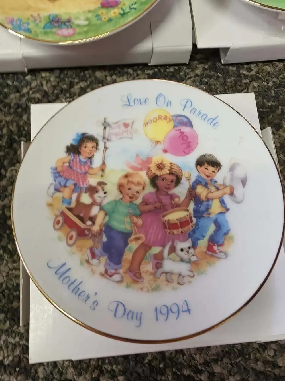 Avon Easter 1991 Collector Plate Decorative